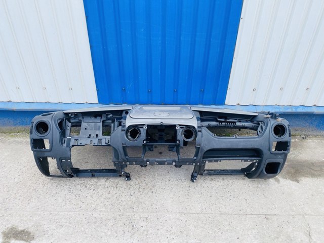 Панель салона передняя "торпедо" 681000035R RENAULT