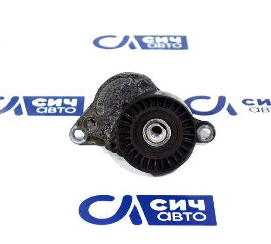 Крышка клапанная 8200673395 RENAULT