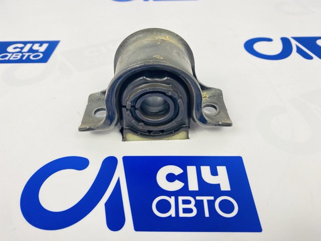 Хомут крепления втулки стабилизатора, переднего 9063230040 MERCEDES