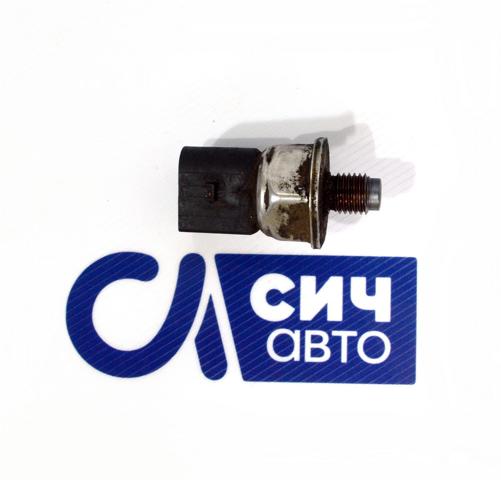 Датчик давления топлива A0009052701 MERCEDES