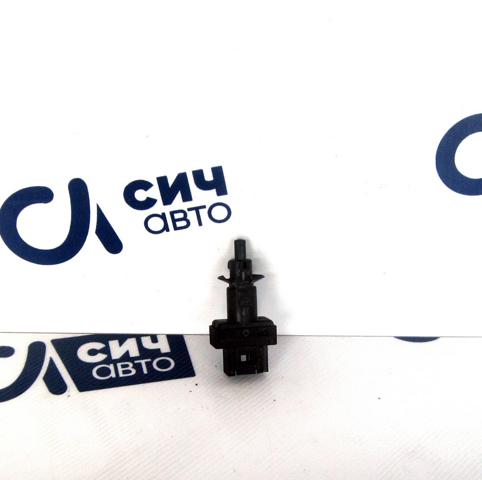 Датчик включения сцепления A0065451014 MERCEDES