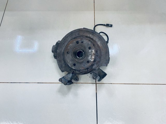 Ступица колеса передняя A1633340010 MERCEDES