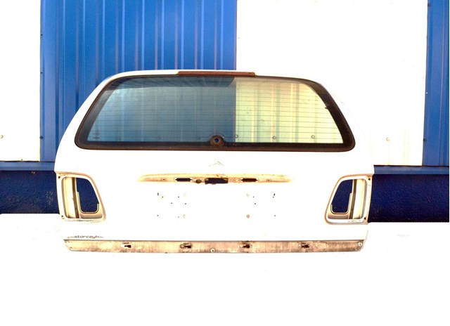 Дверь задняя багажная A2107400305 MERCEDES