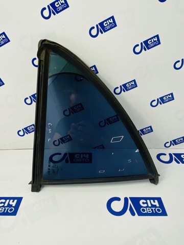 Задняя форточка правая A2117300655 MERCEDES