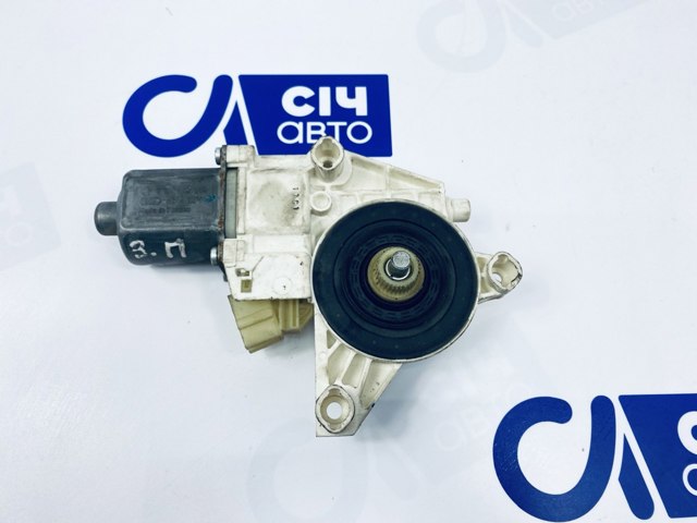 Моторчик стеклоподъемника двери задней, правой A2518200208 MERCEDES