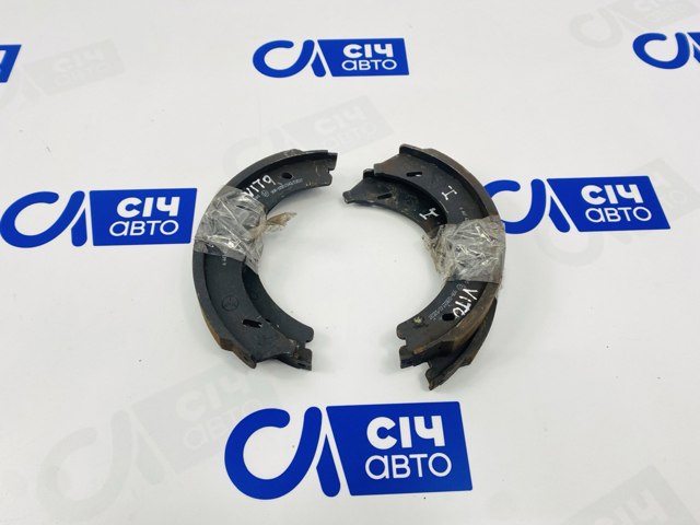 Тормозные колодки стояночного тормоза A6394200220 MERCEDES
