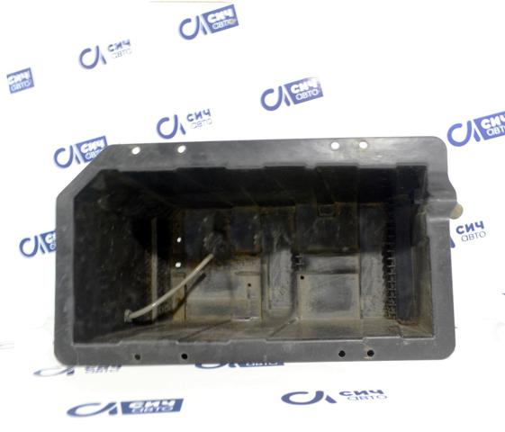 Подставка аккумулятора (АКБ) A9066200131 MERCEDES