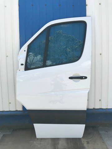 Двери A9067200005 MERCEDES