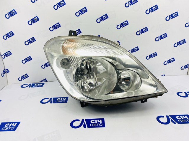 Фара правая A9068200261 MERCEDES