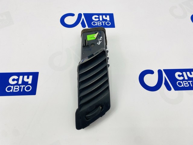 Решетка воздуховода правая A9068300354 MERCEDES