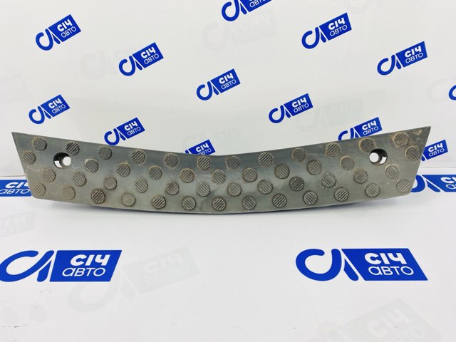 Передний клык бампера A9068850411 MERCEDES