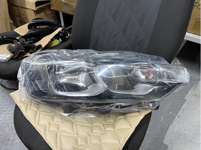 Фара правая 9817297880 PEUGEOT