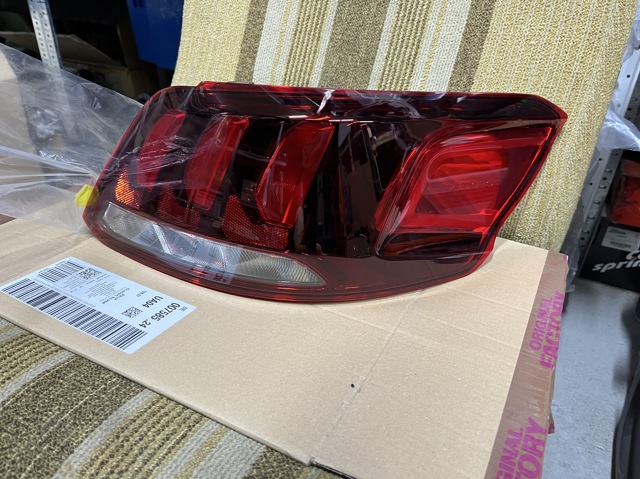 9817299580 PEUGEOT Фонарь задний правый купить в Одесса