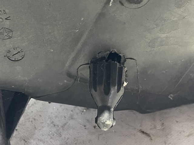 04593910AC CHRYSLER купить в Ровно