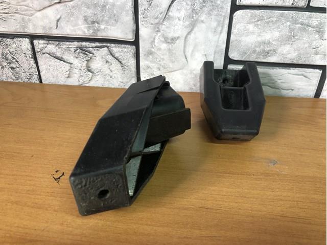 BM51A17B918AE FORD Кронштейн заднего спойлера купить в Львов