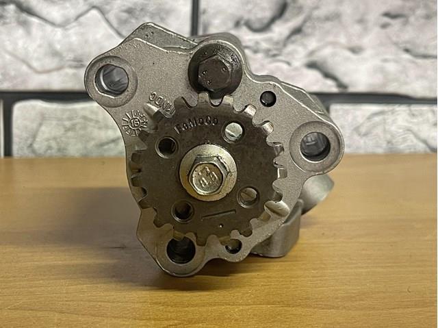 Масляный насос двигателя DS7E6600AB FORD