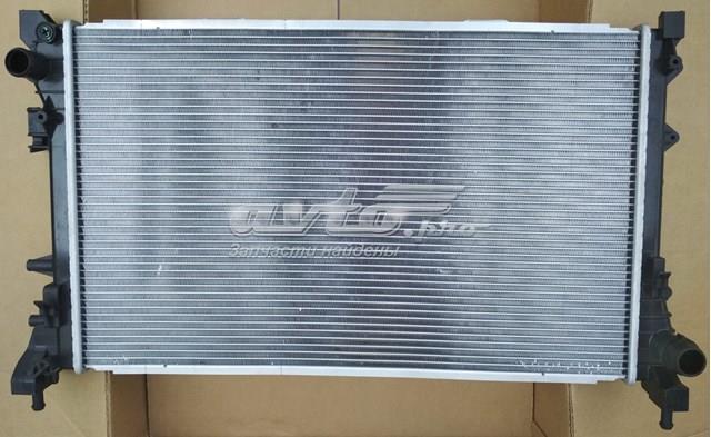 Радиатор системы охлаждения двигателя 55111352AA CHRYSLER