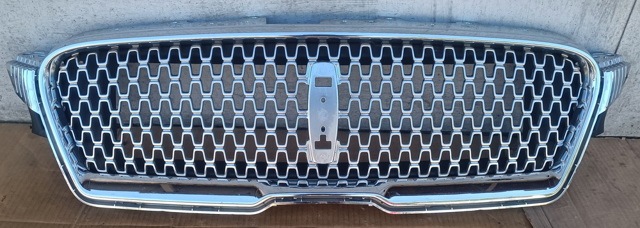 HP5Z8200AA FORD Решетка радиатора купить в Павлоград