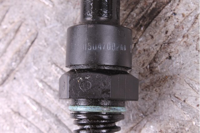 Датчик газов картера 05047002AA CHRYSLER