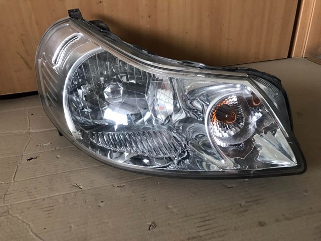 SUZUKI 10016684 Правая фара в наличии Павлоград