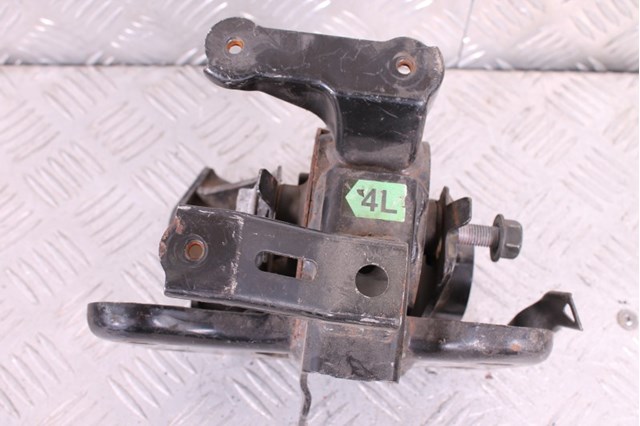 TOYOTA 1237222150 Подушка (опора) двигателя левая в наличии Ирпень