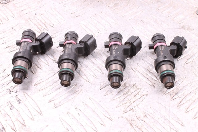 Форсунка впрыска топлива Ниссан Рог