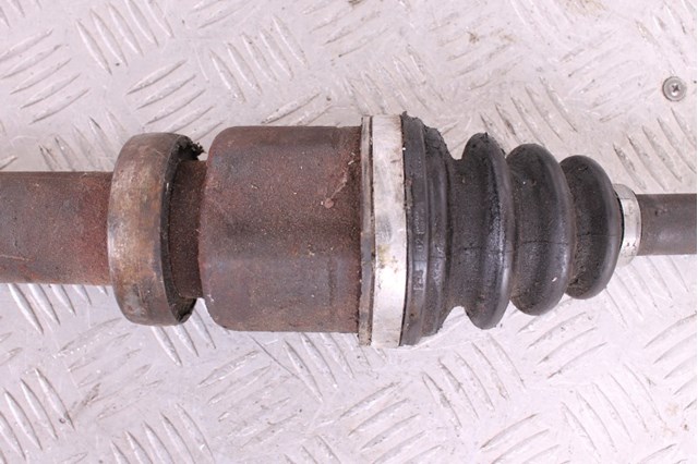 FORD 1686115 Полуось (привод) передняя правая в наличии Одесса
