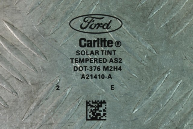 FORD 1742301 Стекло двери передней правой в наличии Тернополь