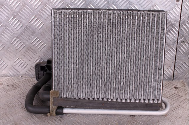FORD 1818204 Испаритель кондиционера в наличии Ровно