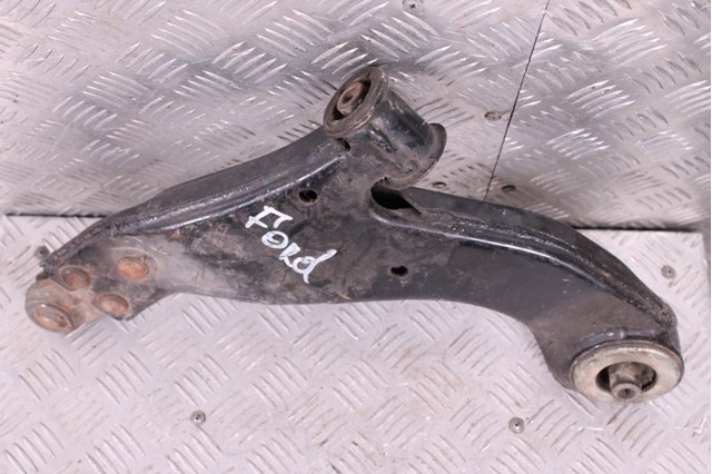 FORD 1909996 Нижний рычаг в наличии Ужгород