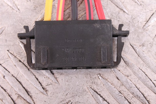 VAG 1J0972755 в наличии Черкассы