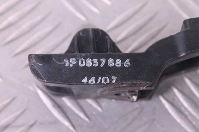 1P0837886 VAG купить в Хмельницкий
