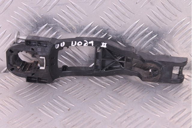 1P0837886 VAG купить в Ирпень