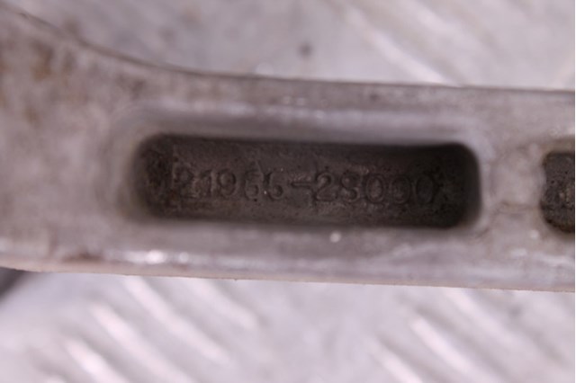 219502T000 Подушка (опора) двигателя передняя купить Николаев