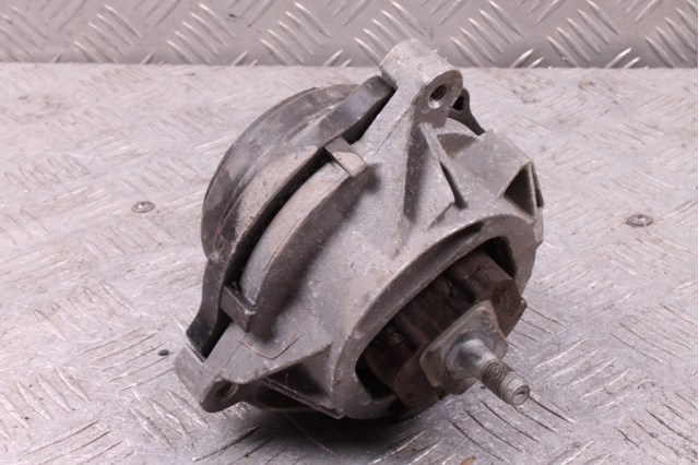 Подушка (опора) двигателя, левая 22116862549 BMW