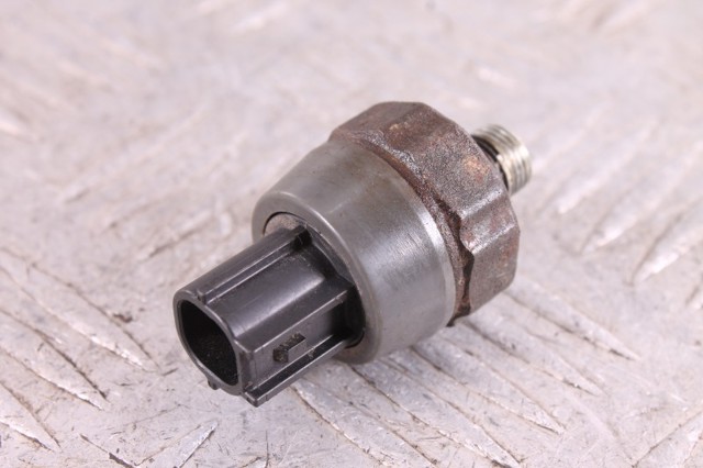 252404M40E NISSAN Датчик давления масла купить в Ровно