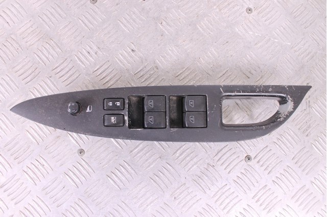 Кнопки переднего левого стеклоподъёмника 25401JK40A NISSAN