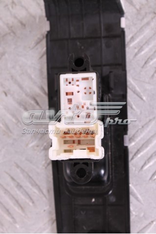 25411AX010 NISSAN Кнопка стеклоподъемника передняя купить в Николаев