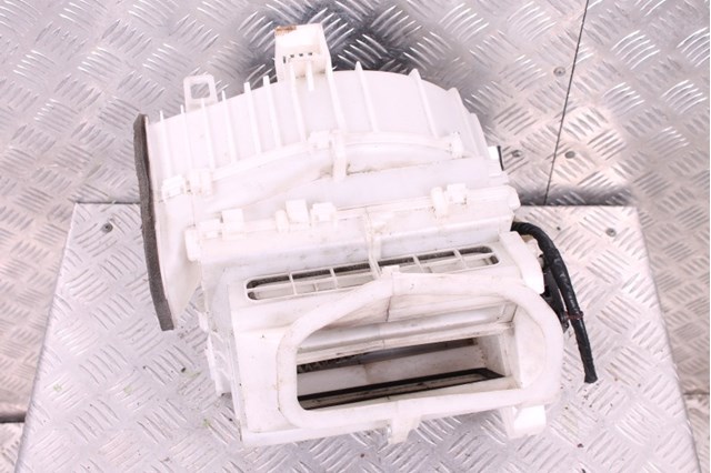 Отопителя салона 27200JK600 NISSAN