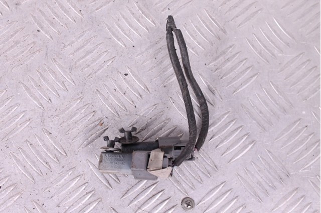 277227S000 NISSAN купить в Ужгород
