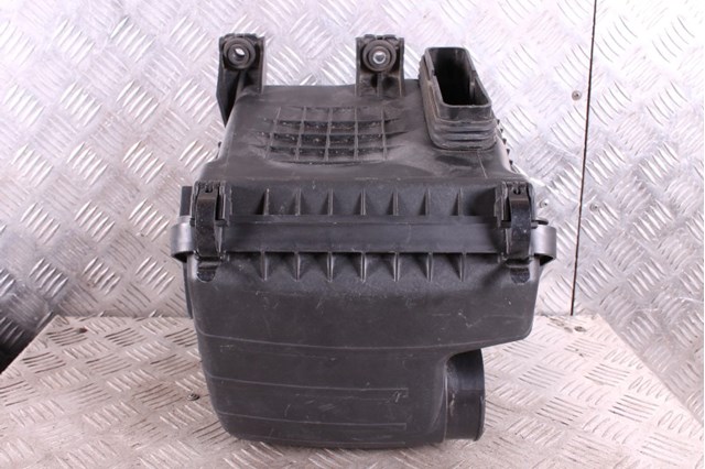 Корпус воздушного фильтра 281103R100 HYUNDAI