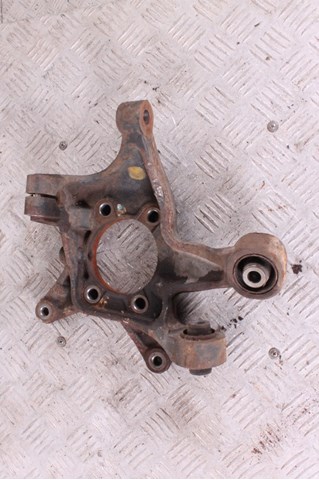 Цапфа (поворотный кулак) задний левый 28411FG051 SUBARU
