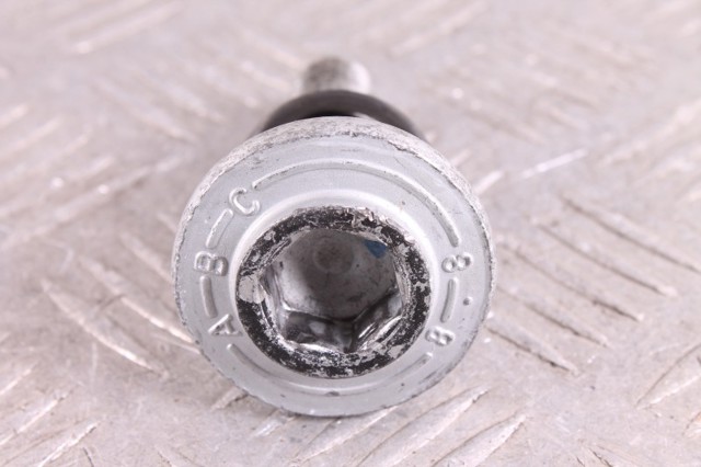 31206866022 BMW Болт ступицы купить в Ирпень