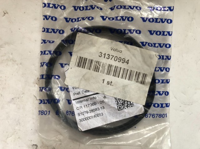 VOLVO 31370994 Уплотнительное кольцо (прокладка) патрубка интеркуллера в наличии Ирпень
