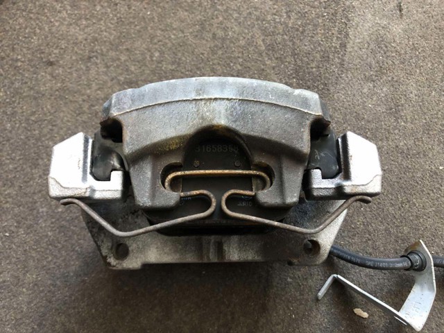 31381551 VOLVO Суппорт тормозной передний правый купить в Киев