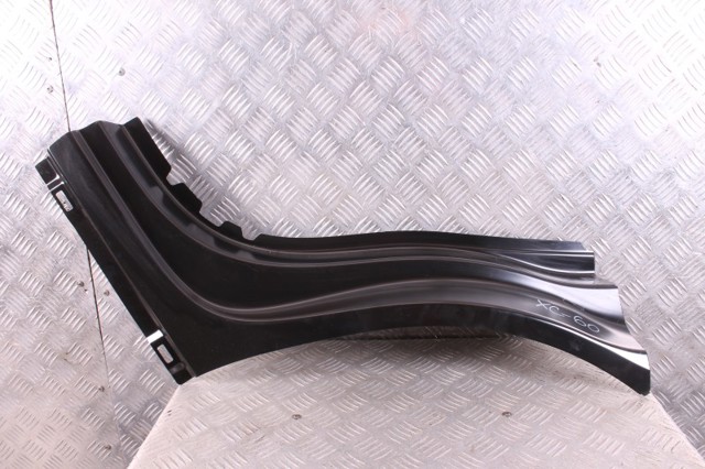 31484168 VOLVO Крыло заднее левое купить в Ужгород
