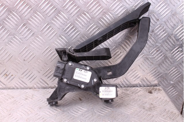 327003Q110 HYUNDAI Педаль газа (акселератора) купить в Ровно