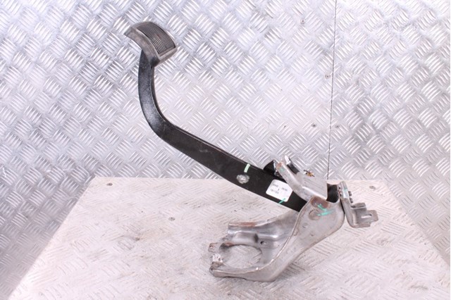 Педаль тормоза 328003Q200 HYUNDAI