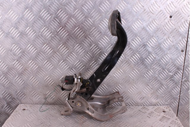 Педаль тормоза 32800C1100 HYUNDAI