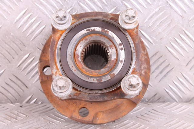 Ступицы задних колес 33006867806 BMW